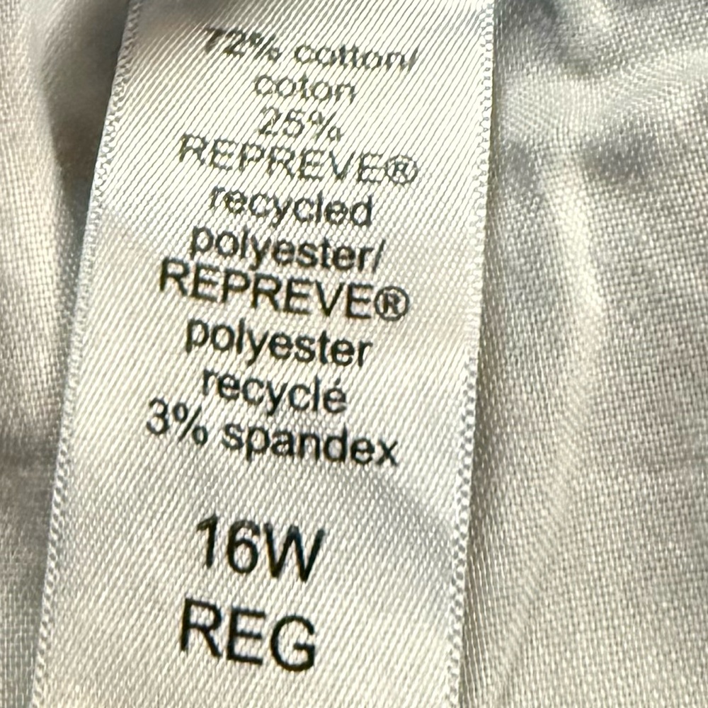Maurices Dark Blue Skinny Jeans - Picture 2 of 2